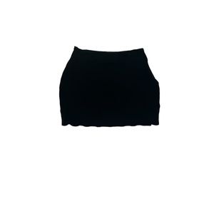 LULU’S BLACK SCALLOPED PATTERN MINI SKIRT

Size: Small

NWOT! Perfect condition